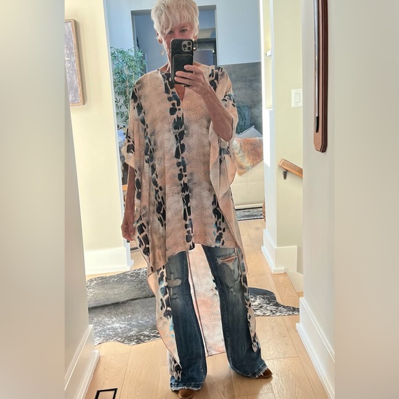 NWOT Buddy Love high low caftan runs easy, worn once - Picture 3 of 6